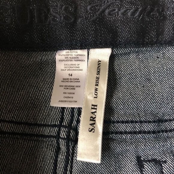 Guess Dark Wash Sarah Low Rise Bling Pockets Skinny Jeans Size 14 Girls - Picture 3 of 10